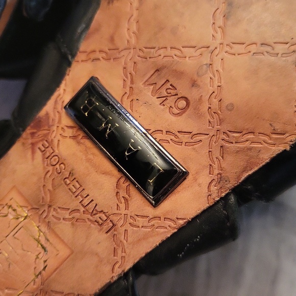 L.A.M.B l black Leather heels l designer l Size 6.5 l 4 inch heels l Gwen - Picture 9 of 9